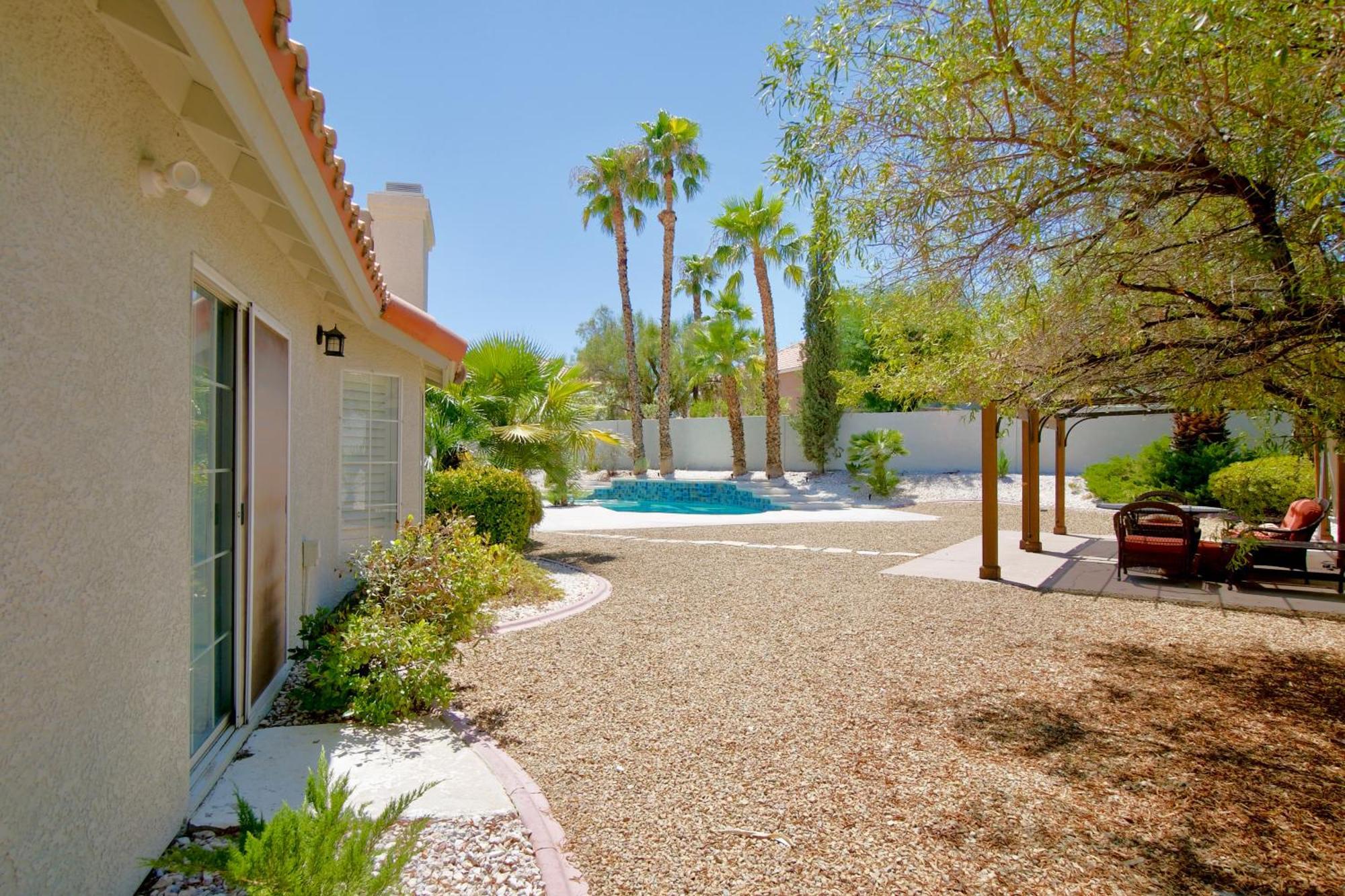 Сasa de vacaciones Vegas Lucky Vacation - Entire Home, Pool, 15mins From Strip And More!