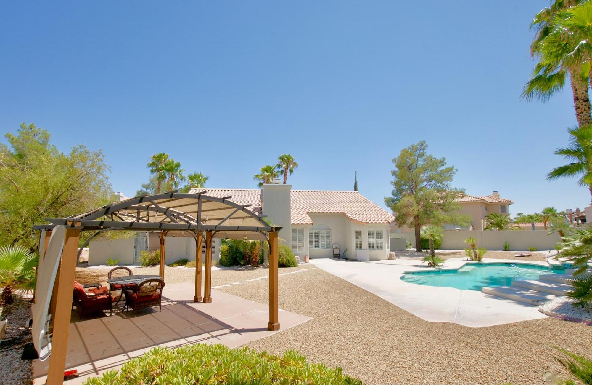 Vegas Lucky Vacation - Entire Home, Pool, 15mins From Strip And More! Сasa de vacaciones Las Vegas